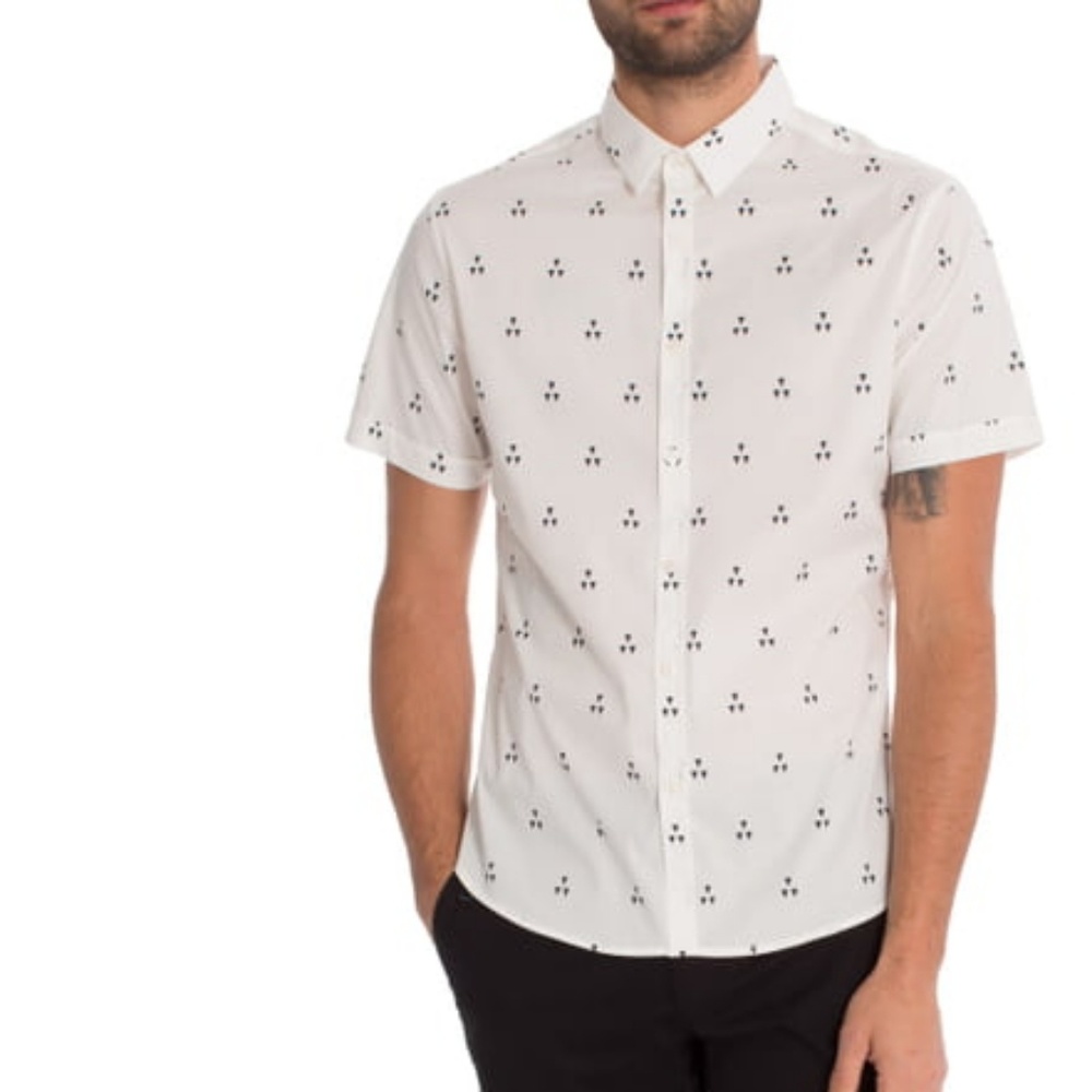 7 DIAMONDS Hazards of Love Short-Sleeve Shirt